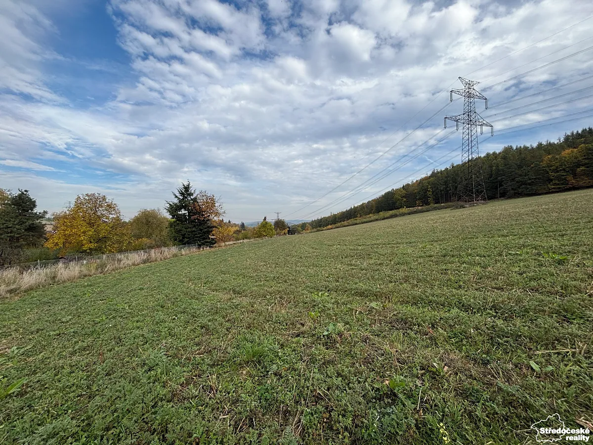 Prodej pole 16183 m²